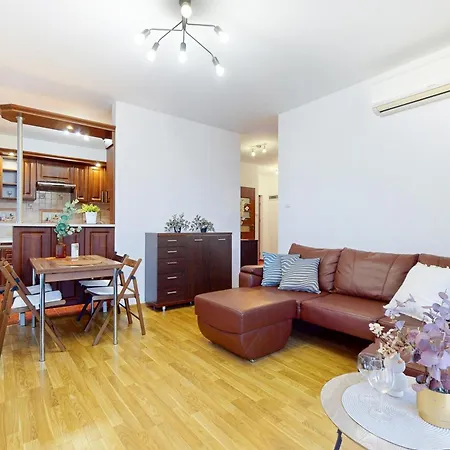 Pineapple Ochota 3 Rooms, Ac, Parking Apartment Warsaw