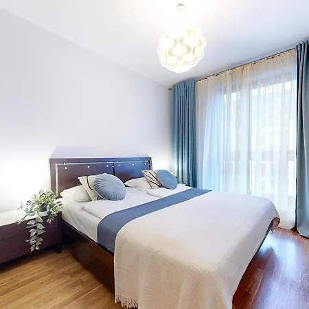 Apartment Pineapple Ochota 3 Rooms, Ac, Parking Warsaw