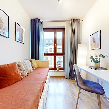 Apartment Pineapple Ochota 3 Rooms, Ac, Parking Warsaw