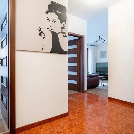 Apartment Pineapple Ochota, 3 Rooms, Parking