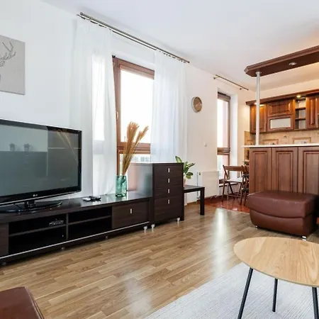 Apartment Pineapple Ochota, 3 Rooms, Parking Warsaw