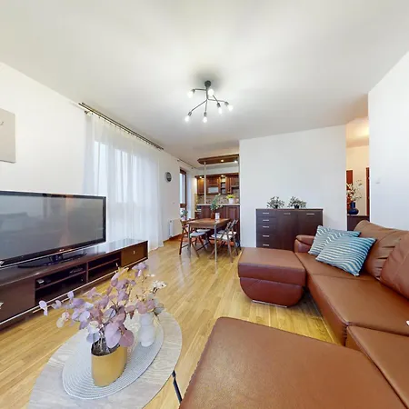 Pineapple Ochota 3 Rooms, Ac, Parking 아파트